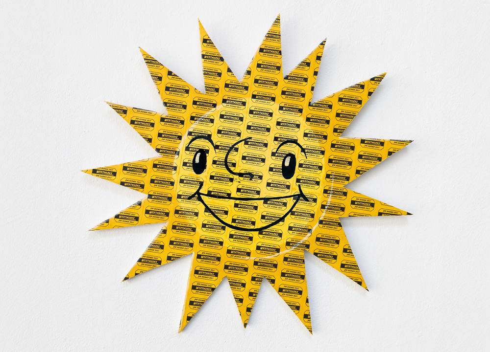 Vorschaubild für die Archivansicht aller Preisträger-innen: "Sieg über die Sonne", Leitmotiv zur Ausstellung der Tisa-Preisträgerin 2026, Jody Korbach Vorschaubild für die Archivansicht aller Preisträger-innen: "Sieg über die Sonne", Leitmotiv zur Ausstellung der Tisa-Preisträgerin 2026, Jody Korbach
